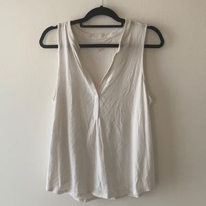 Lilly Pulitzer White Flowy Tank